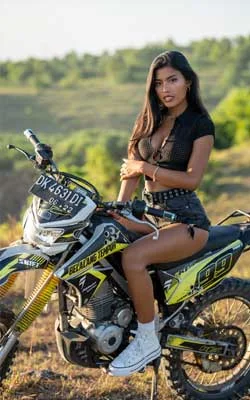 Call Girls in Kondhwa